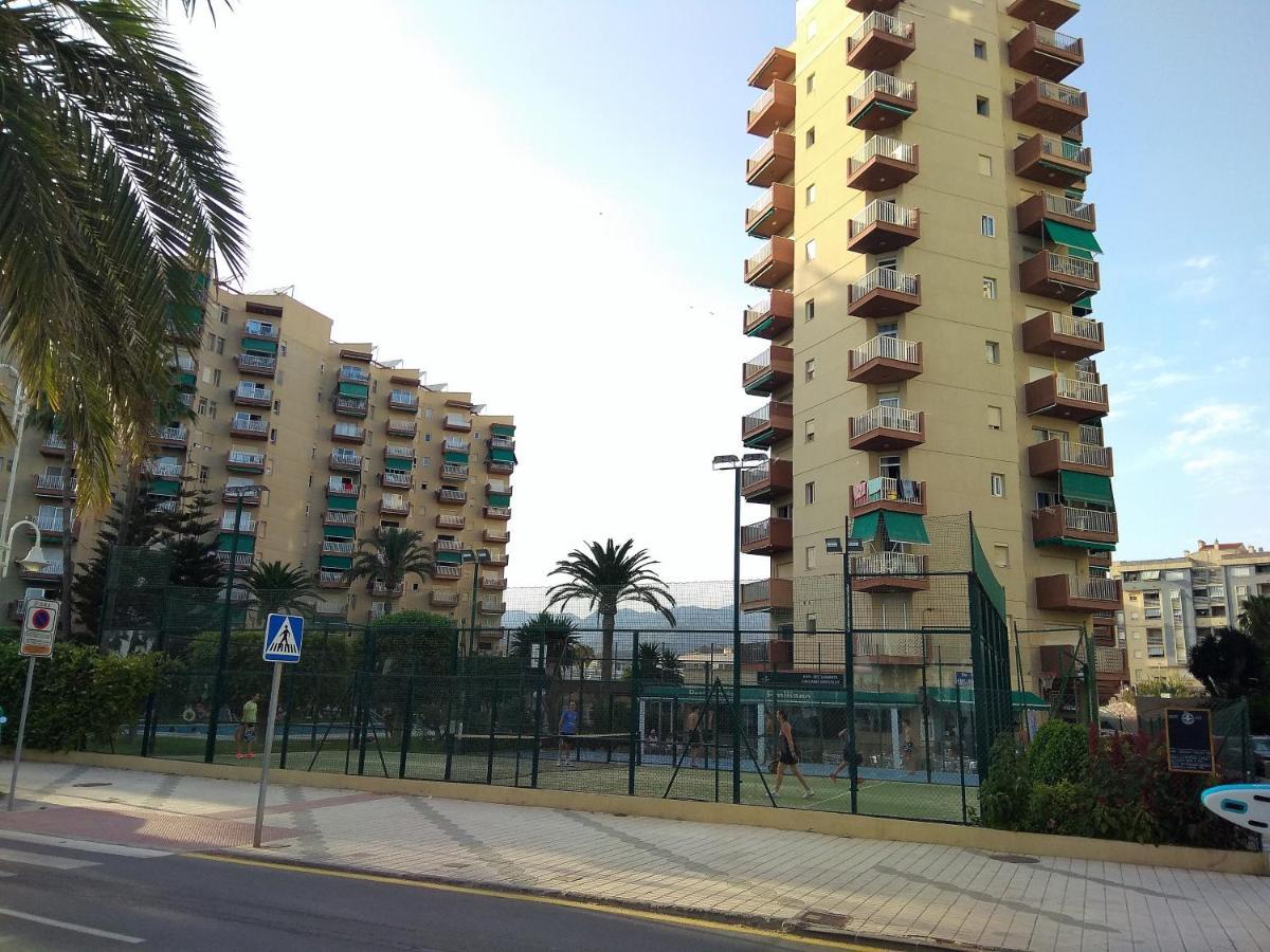 Estudio Urbanizacion Las Gondolas Альмуньекар Экстерьер фото